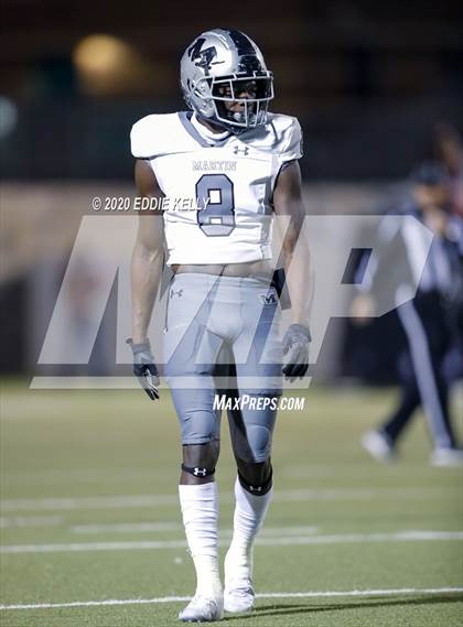 Thumbnail 3 in Martin vs. Lewisville (UIL 6A Area Playoff) photogallery.