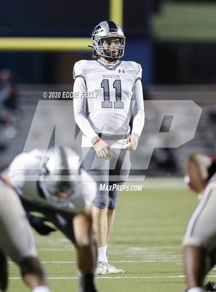 Thumbnail 2 in Martin vs. Lewisville (UIL 6A Area Playoff) photogallery.