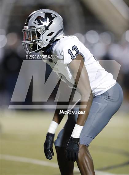 Thumbnail 1 in Martin vs. Lewisville (UIL 6A Area Playoff) photogallery.
