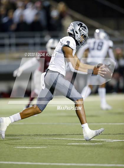 Thumbnail 1 in Martin vs. Lewisville (UIL 6A Area Playoff) photogallery.