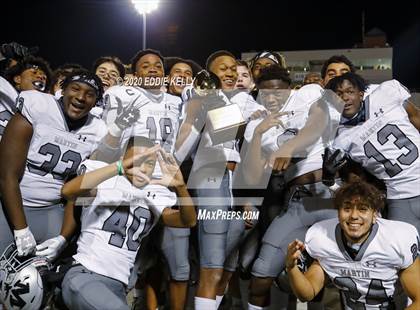 Thumbnail 2 in Martin vs. Lewisville (UIL 6A Area Playoff) photogallery.