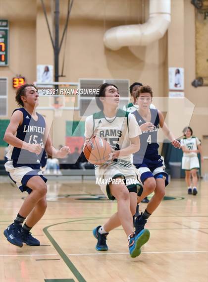 Thumbnail 1 in Linfield Christian @ Murrieta Mesa photogallery.