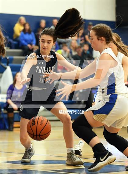 Thumbnail 2 in Soddy Daisy vs Bledsoe County (Battle At The Creek) photogallery.