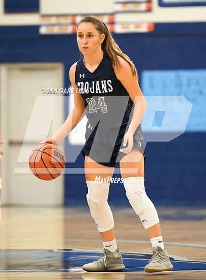 Thumbnail 2 in Soddy Daisy vs Bledsoe County (Battle At The Creek) photogallery.