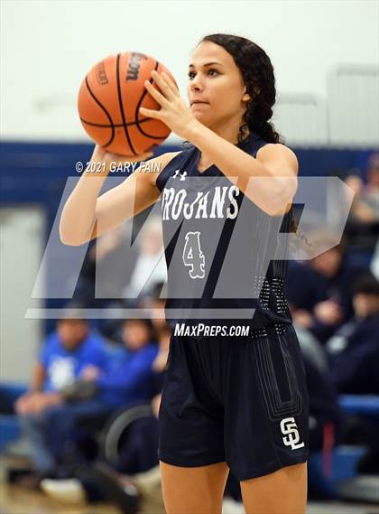 Thumbnail 1 in Soddy Daisy vs Bledsoe County (Battle At The Creek) photogallery.