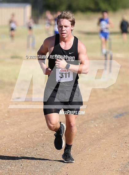 Thumbnail 2 in UIL District 21 1A Cross Country Championship photogallery.