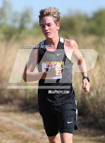 Thumbnail 3 in UIL District 21 1A Cross Country Championship photogallery.