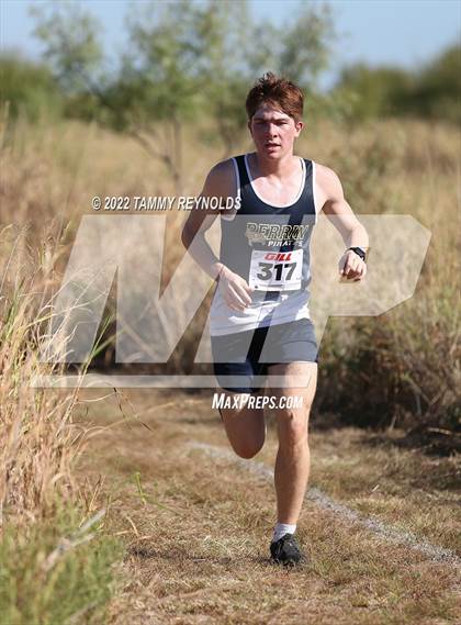 Thumbnail 3 in UIL District 21 1A Cross Country Championship photogallery.