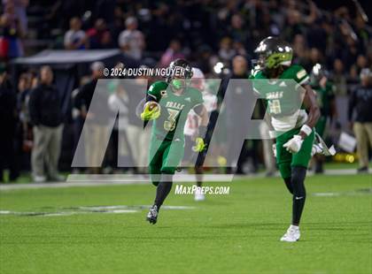 Thumbnail 2 in Bellaire @ Cypress Falls (UIL Football 6A D1 Region III Bi-District) photogallery.