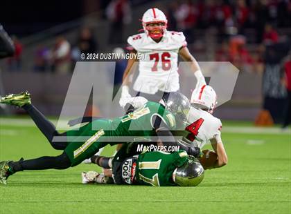 Thumbnail 3 in Bellaire @ Cypress Falls (UIL Football 6A D1 Region III Bi-District) photogallery.