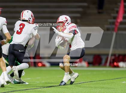 Thumbnail 3 in Bellaire @ Cypress Falls (UIL Football 6A D1 Region III Bi-District) photogallery.