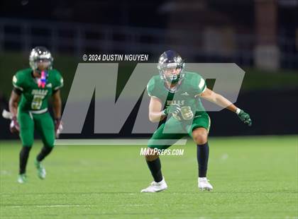 Thumbnail 1 in Bellaire @ Cypress Falls (UIL Football 6A D1 Region III Bi-District) photogallery.