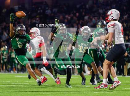 Thumbnail 1 in Bellaire @ Cypress Falls (UIL Football 6A D1 Region III Bi-District) photogallery.