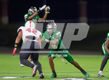 Thumbnail 3 in Bellaire @ Cypress Falls (UIL Football 6A D1 Region III Bi-District) photogallery.