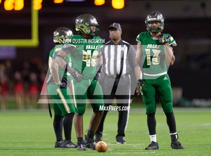 Thumbnail 2 in Bellaire @ Cypress Falls (UIL Football 6A D1 Region III Bi-District) photogallery.
