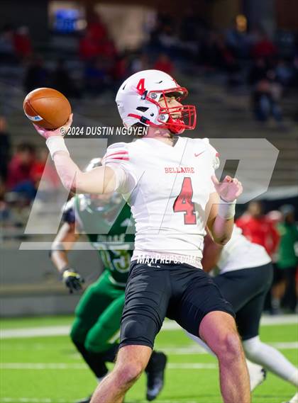 Thumbnail 2 in Bellaire @ Cypress Falls (UIL Football 6A D1 Region III Bi-District) photogallery.