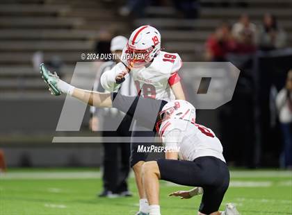 Thumbnail 1 in Bellaire @ Cypress Falls (UIL Football 6A D1 Region III Bi-District) photogallery.