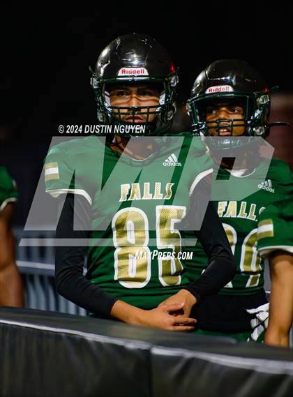 Thumbnail 2 in Bellaire @ Cypress Falls (UIL Football 6A D1 Region III Bi-District) photogallery.