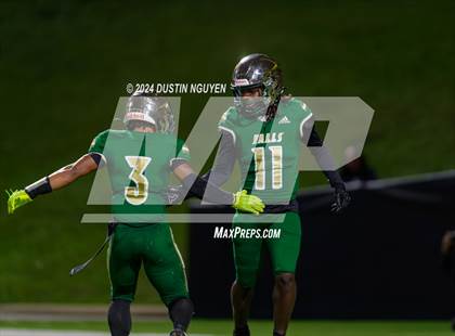 Thumbnail 3 in Bellaire @ Cypress Falls (UIL Football 6A D1 Region III Bi-District) photogallery.