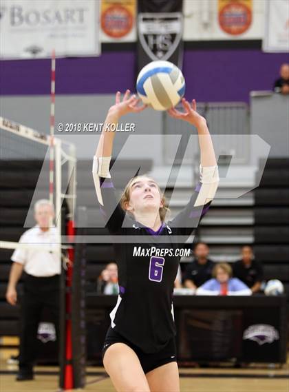 Thumbnail 2 in Bloomfield Hills vs Troy (MHSAA District Semifinal) photogallery.