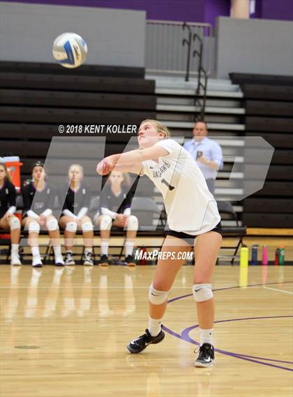Thumbnail 1 in Bloomfield Hills vs Troy (MHSAA District Semifinal) photogallery.