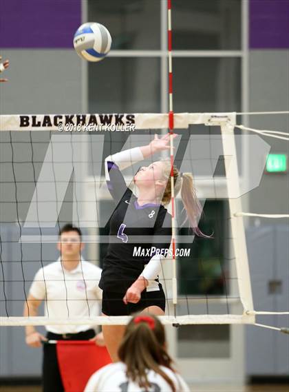 Thumbnail 2 in Bloomfield Hills vs Troy (MHSAA District Semifinal) photogallery.
