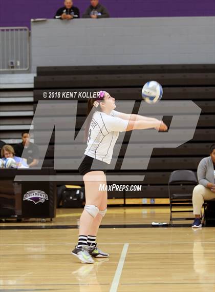 Thumbnail 2 in Bloomfield Hills vs Troy (MHSAA District Semifinal) photogallery.