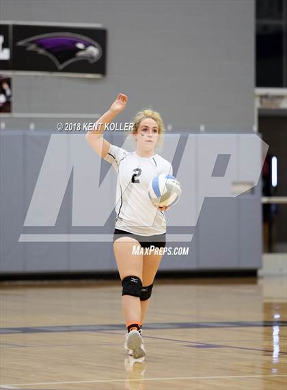 Thumbnail 2 in Bloomfield Hills vs Troy (MHSAA District Semifinal) photogallery.