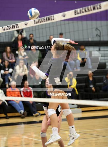Thumbnail 3 in Bloomfield Hills vs Troy (MHSAA District Semifinal) photogallery.