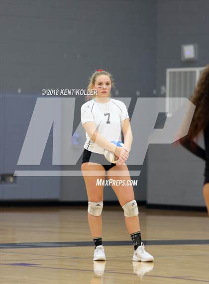 Thumbnail 2 in Bloomfield Hills vs Troy (MHSAA District Semifinal) photogallery.