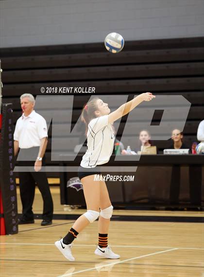 Thumbnail 3 in Bloomfield Hills vs Troy (MHSAA District Semifinal) photogallery.