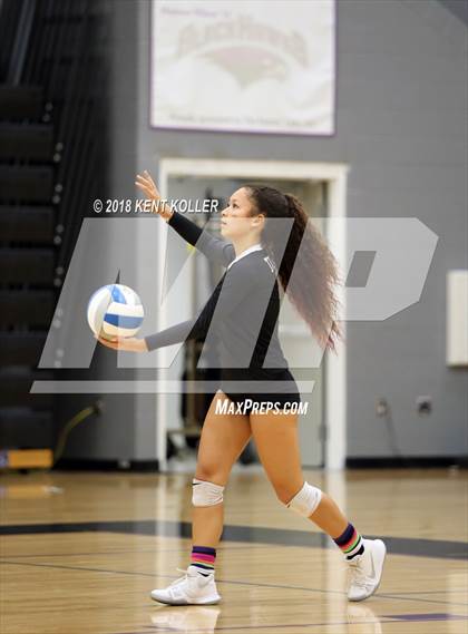 Thumbnail 1 in Bloomfield Hills vs Troy (MHSAA District Semifinal) photogallery.
