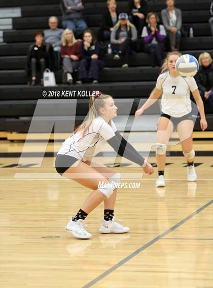 Thumbnail 3 in Bloomfield Hills vs Troy (MHSAA District Semifinal) photogallery.