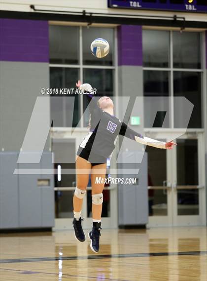 Thumbnail 3 in Bloomfield Hills vs Troy (MHSAA District Semifinal) photogallery.