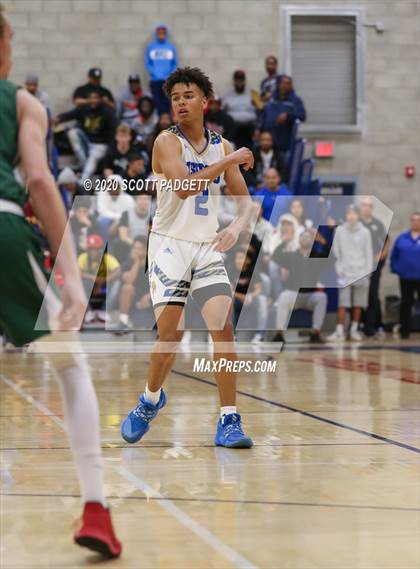 Thumbnail 1 in Coronado vs. San Ysidro (CIF SDS D3 Championship) photogallery.
