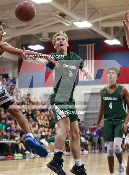Thumbnail 2 in Coronado vs. San Ysidro (CIF SDS D3 Championship) photogallery.