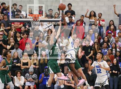 Thumbnail 2 in Coronado vs. San Ysidro (CIF SDS D3 Championship) photogallery.