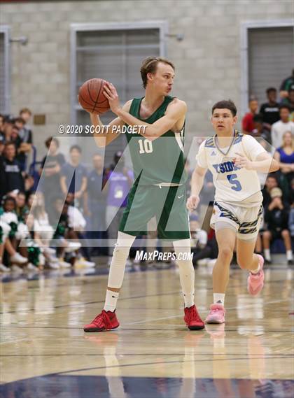 Thumbnail 1 in Coronado vs. San Ysidro (CIF SDS D3 Championship) photogallery.