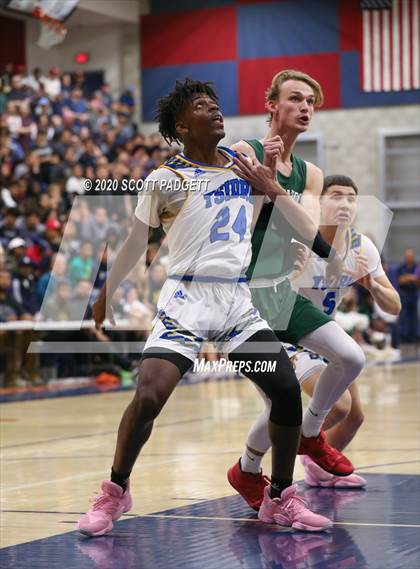 Thumbnail 2 in Coronado vs. San Ysidro (CIF SDS D3 Championship) photogallery.