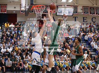 Thumbnail 1 in Coronado vs. San Ysidro (CIF SDS D3 Championship) photogallery.