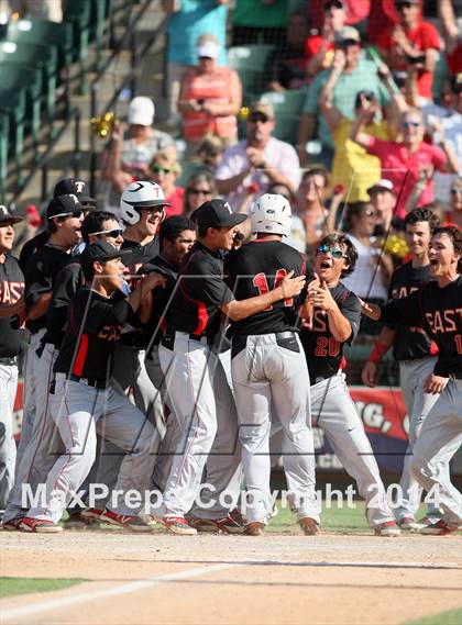 Thumbnail 2 in George Ranch vs. Victoria East (UIL 4A Semifinal) photogallery.