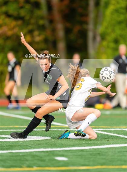 Thumbnail 2 in Bishop Fenwick @ Austin Prep photogallery.