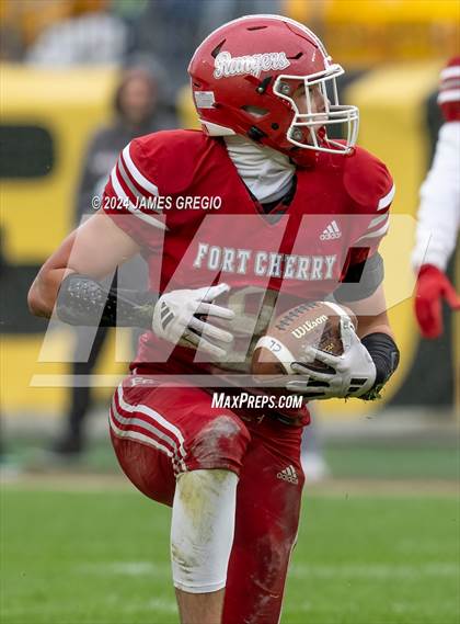 Thumbnail 3 in Fort Cherry vs. Clairton (PIAA 1A Quarterfinal) photogallery.