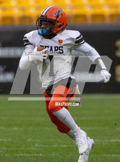 Thumbnail 1 in Fort Cherry vs. Clairton (PIAA 1A Quarterfinal) photogallery.