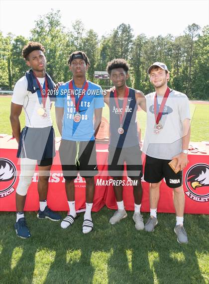 Thumbnail 1 in NCISAA Division II Championship (Awards) photogallery.