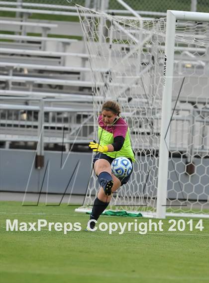 Thumbnail 3 in Columbine vs. Ralston Valley (CHSAA 5A Final) photogallery.