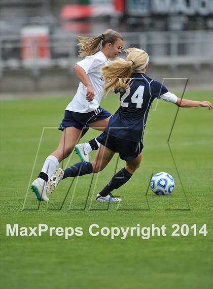 Thumbnail 2 in Columbine vs. Ralston Valley (CHSAA 5A Final) photogallery.