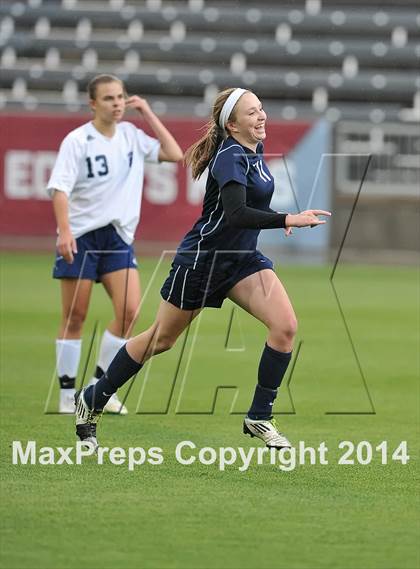 Thumbnail 3 in Columbine vs. Ralston Valley (CHSAA 5A Final) photogallery.
