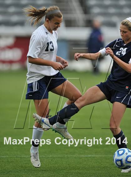 Thumbnail 2 in Columbine vs. Ralston Valley (CHSAA 5A Final) photogallery.