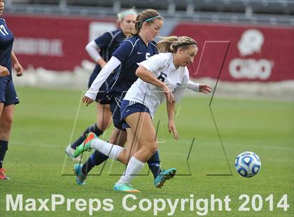 Thumbnail 2 in Columbine vs. Ralston Valley (CHSAA 5A Final) photogallery.